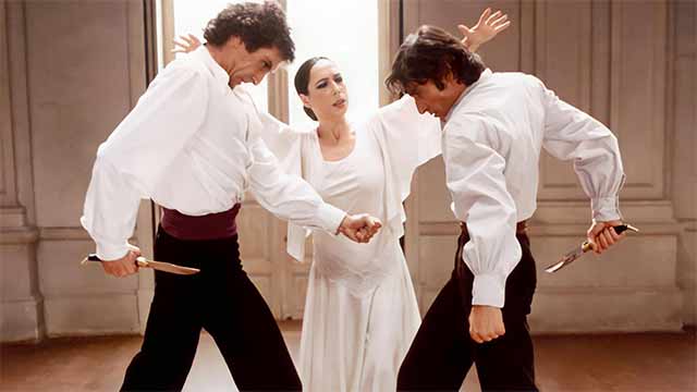 Antonio Gades, Cristina Hoyos y Juan Antonio Jiménez en 'Bodas de sangre' (1981)