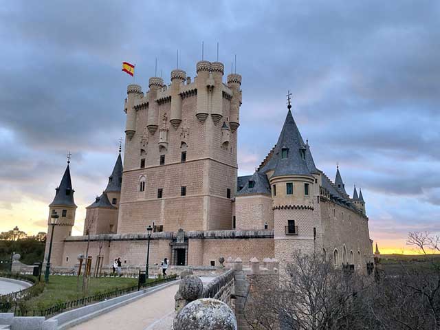 Disney reconoce inspirarse en el Alcazar de Segovia para el castillo de Blancanieves