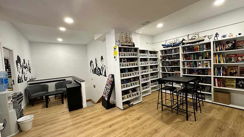 Revista ACCION abre una tienda de cine en Alcorcón
