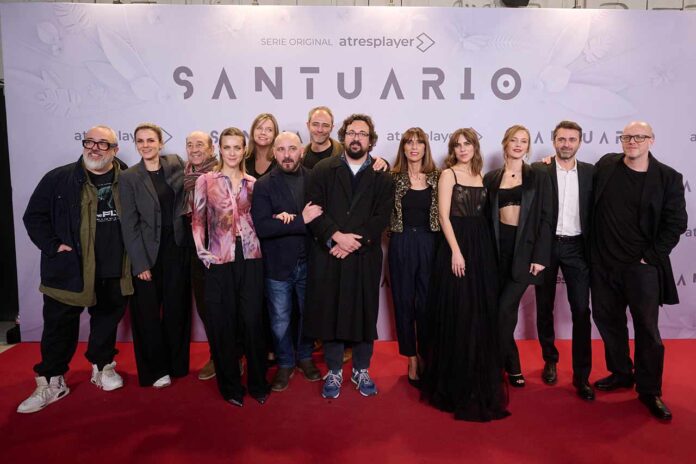 Éxito en la premiere de la serie Santuario de Atresplayer en el Cine Paz de Madrid