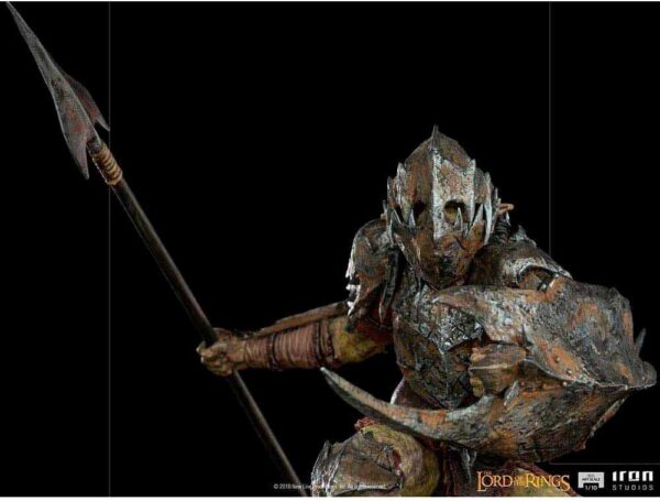 Figura Art Scale El señor de los anillos Orco con armadura