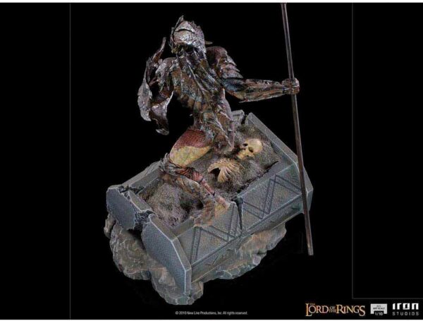 Figura Art Scale El señor de los anillos Orco con armadura