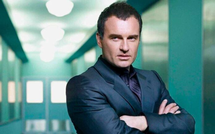 Causa de la muerte de Julian McMahon