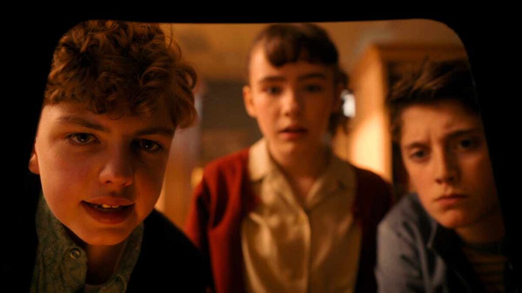 Pennywise siembra el terror en el nuevo tráiler de It: Bienvenidos a Derry 1 It: Bienvenidos a Derry