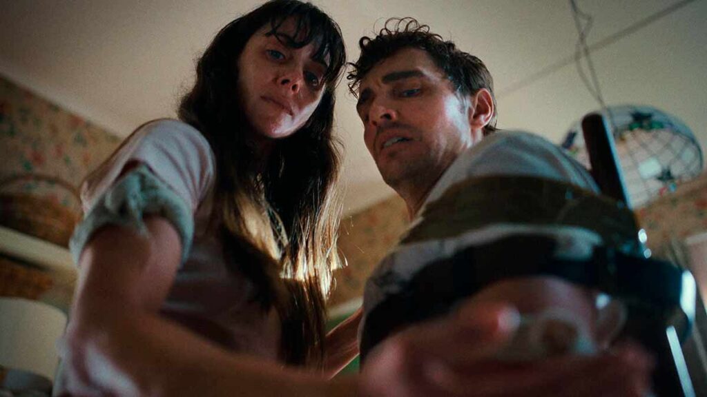 Crítica de Together (2025) ★★★ Juntos hasta la muerte 1 Crítica de Together