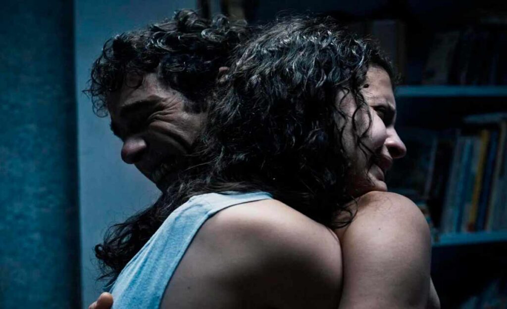 Crítica de Alpha (2025) ★★★★☆ Conmovedora pesadilla fílmica 1 Crítica de Alpha