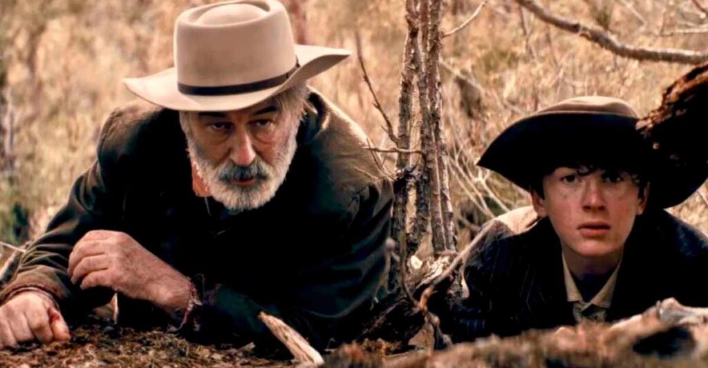 Crítica de Dos forajidos (Rust) ★★★½☆ (2025) western oscuro de Joel Souza 1 Crítica de Dos forajidos