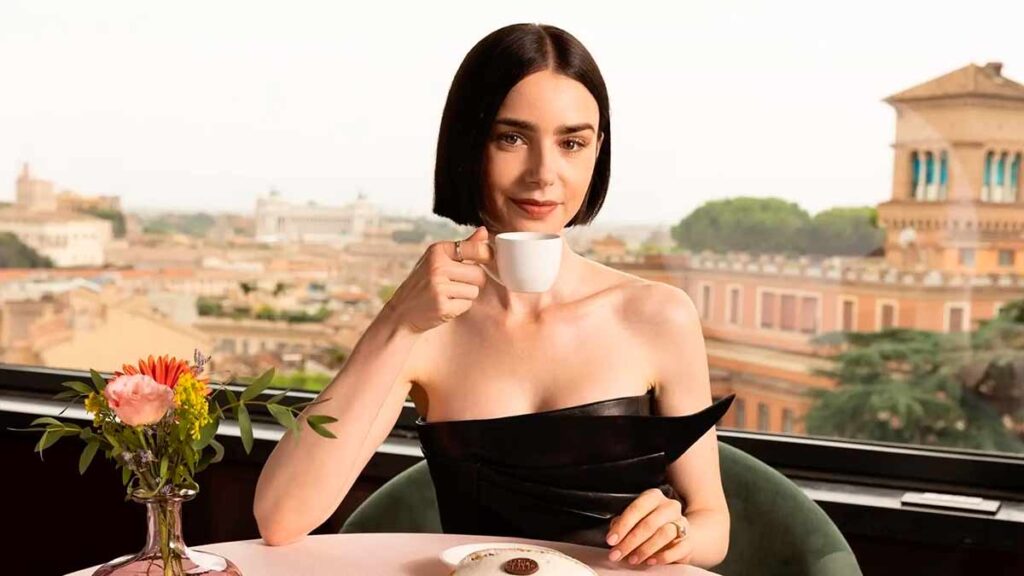 Lily Collins interpretará a Audrey Hepburn. 1 Lily Collins interpretará a Audrey Hepburn.